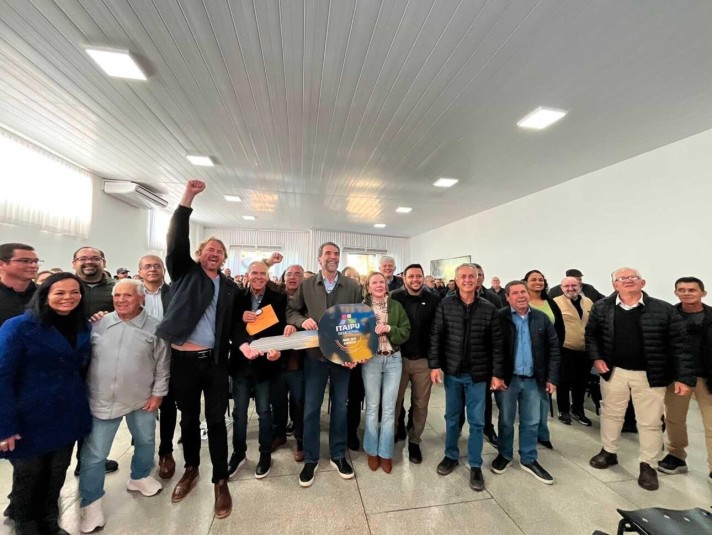 Frota sustentável: municípios do Noroeste do Paraná recebem veículos elétricos para a Saúde